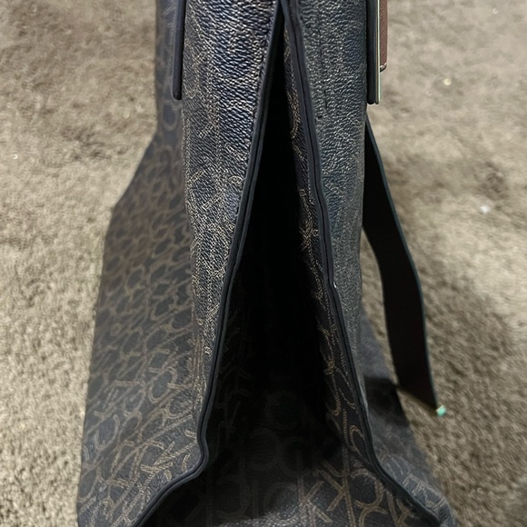 Purse - Picture 5 of 7